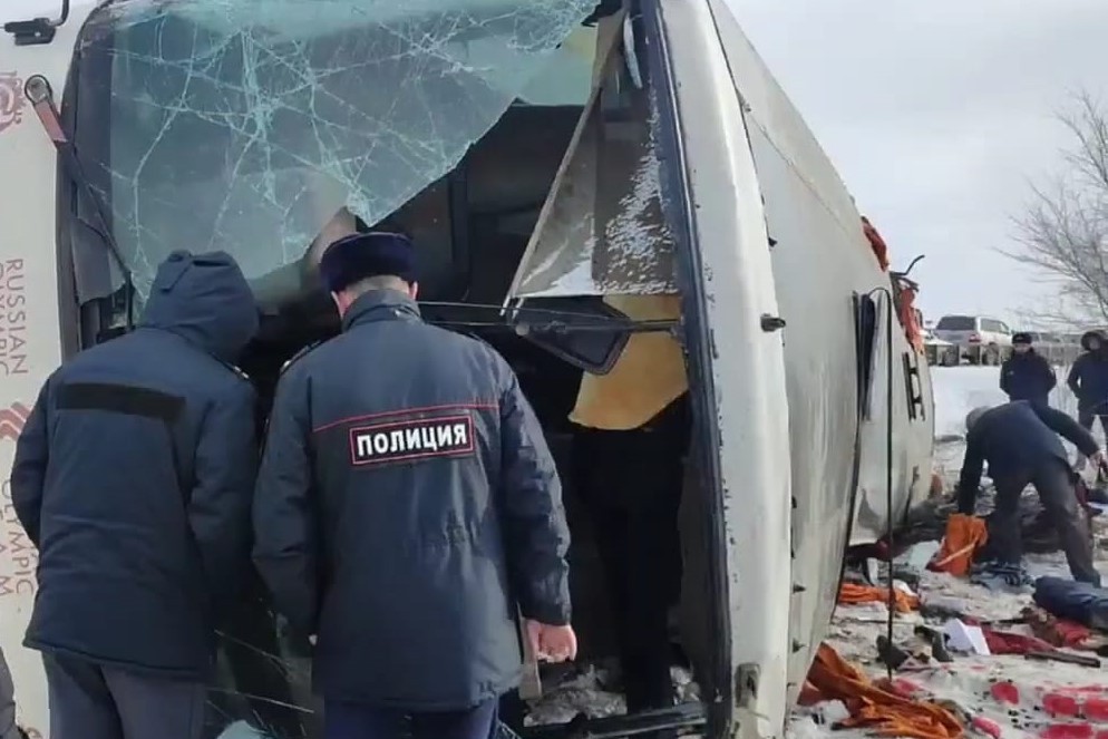Автобус Краснодар – Махачкала перевернулся в Ингушетии, водитель погиб