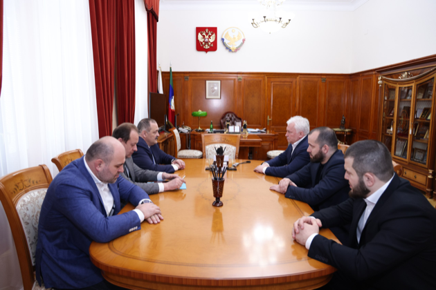 Глава Дагестана встретился с президентом Всероссийской федерации самбо