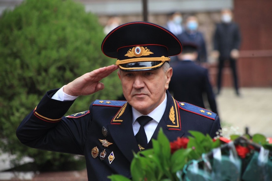 Абдулмуслим Абдулмуслимов поздравил главу МВД Дагестана с днем рождения