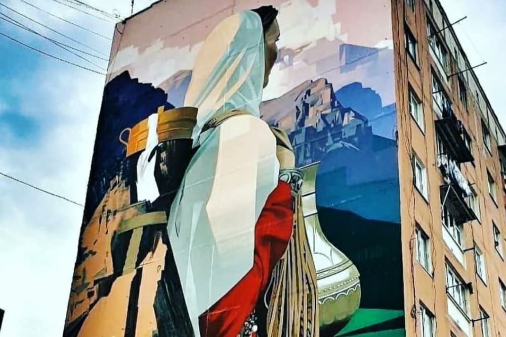 В Дербенте художники нарисуют на фасадах зданий сюжеты из произведений Расула Гамзатова