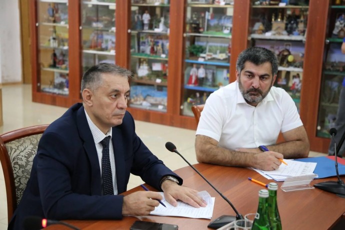 Абдурахман Махмудов провел заседание северной зональной рабочей группы в Кизляре