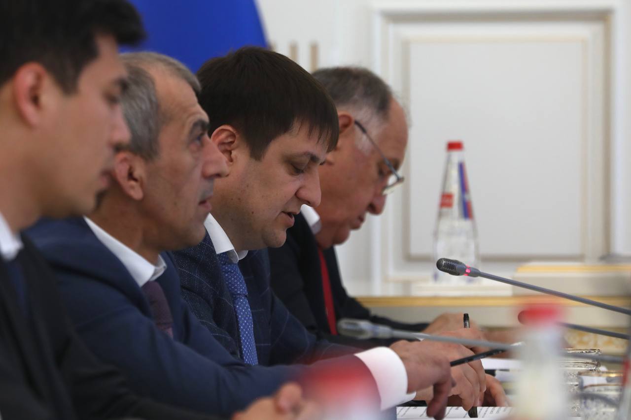 Более 1,2 тыс. обращений зарегистрировал ЦУР Дагестана за прошедшую неделю