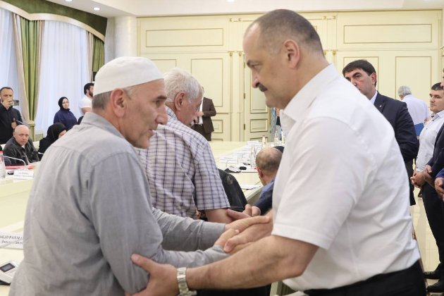 Глава Дагестана встретился с семьями участников спецоперации