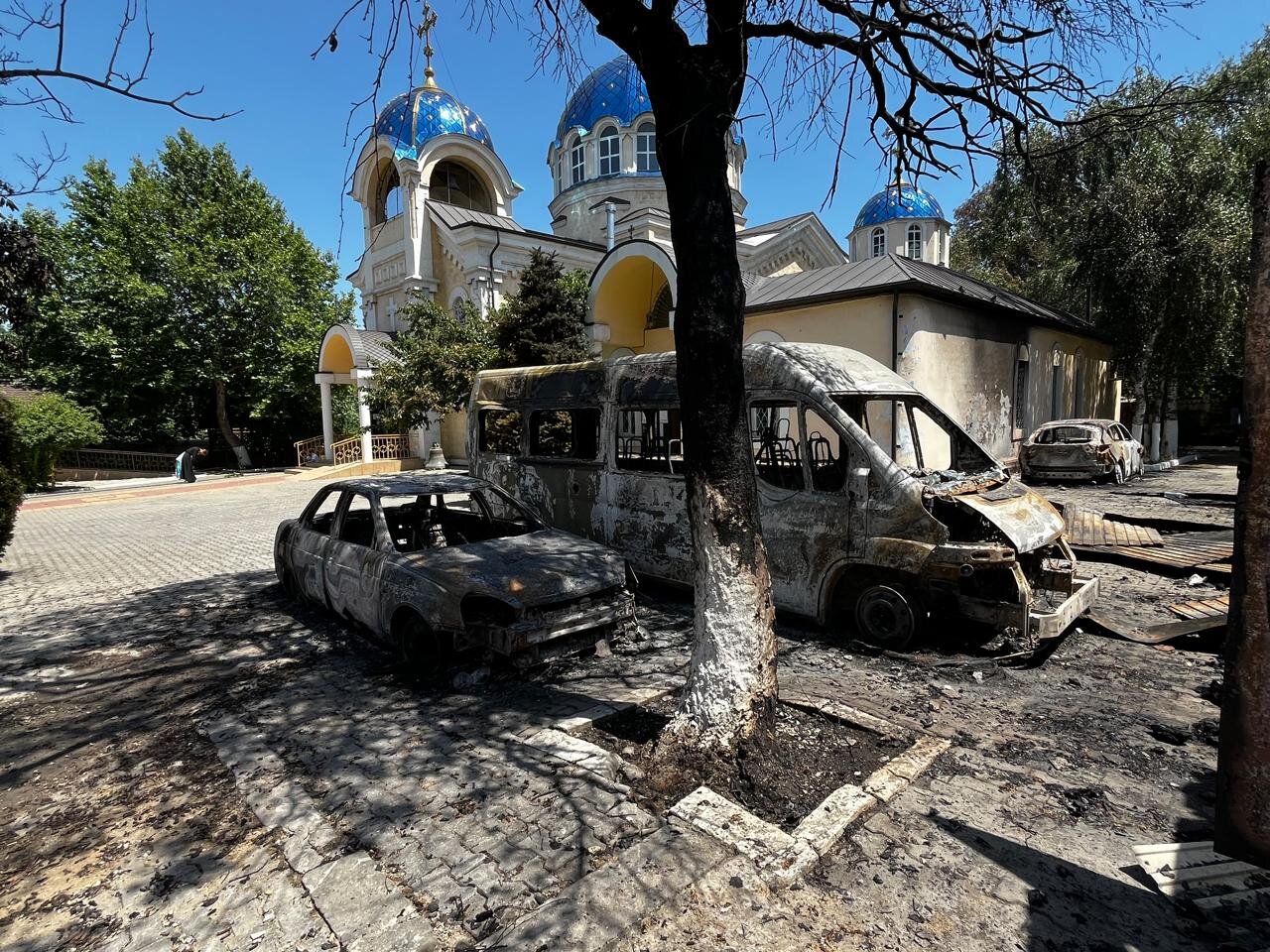 СКР: в результате терактов в Дагестане погибли 19 человек