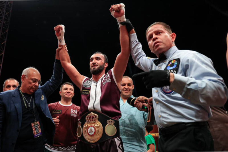 Двое дагестанцев стали чемпионами WBA