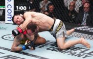 UFC: пятый победный бой Махачева за титул, первое поражение Нурмагомедова