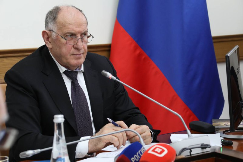 Премьер Дагестана высказался о платных услугах по заключению соцконтракта «под ключ»