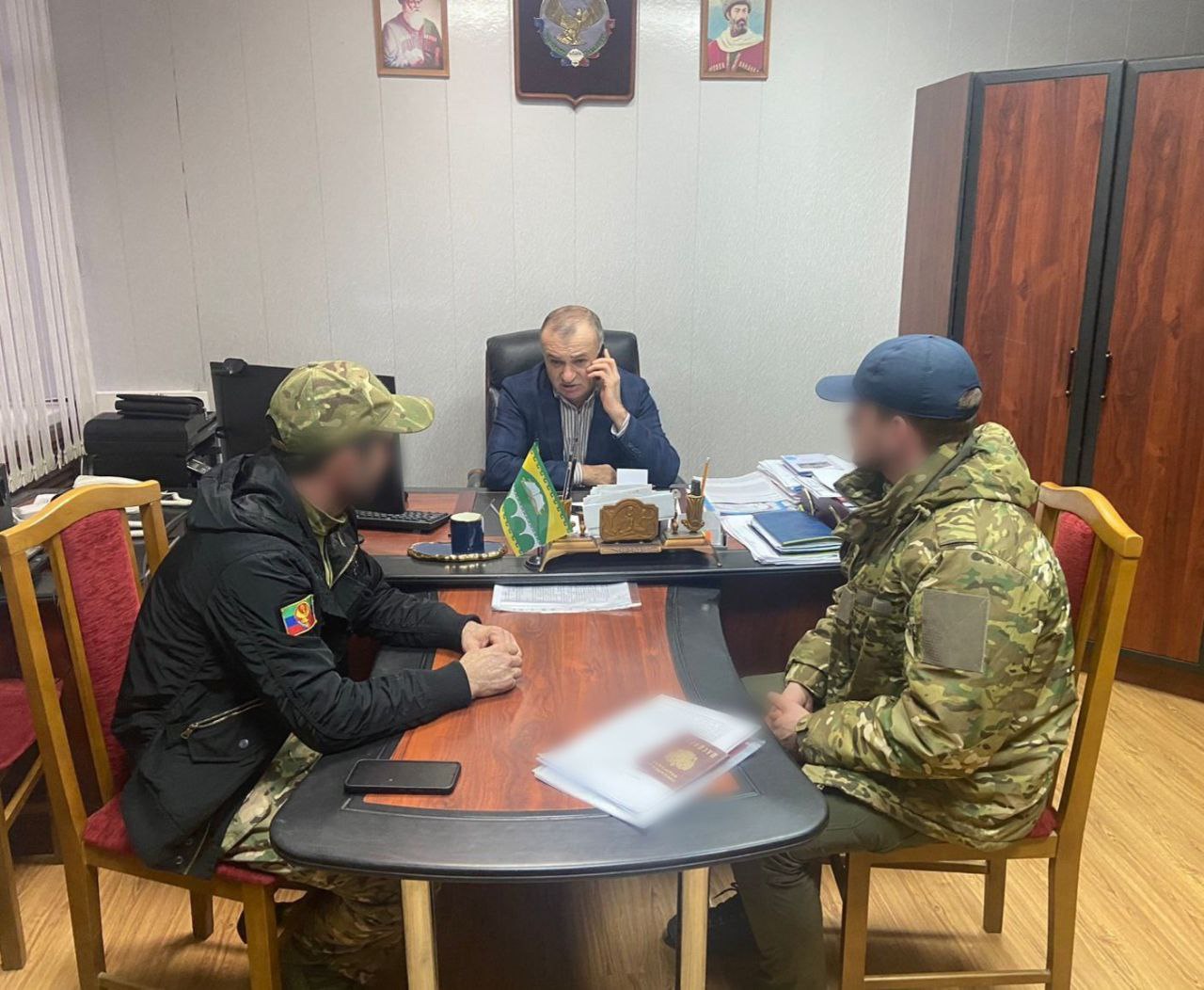 В Сулейман-Стальском районе продолжается набор на военную службу по контракту