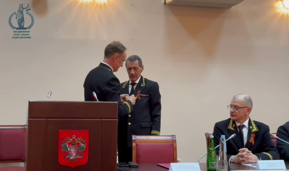 Глава Арбитражного суда Дагестана ушел в почетную отставку