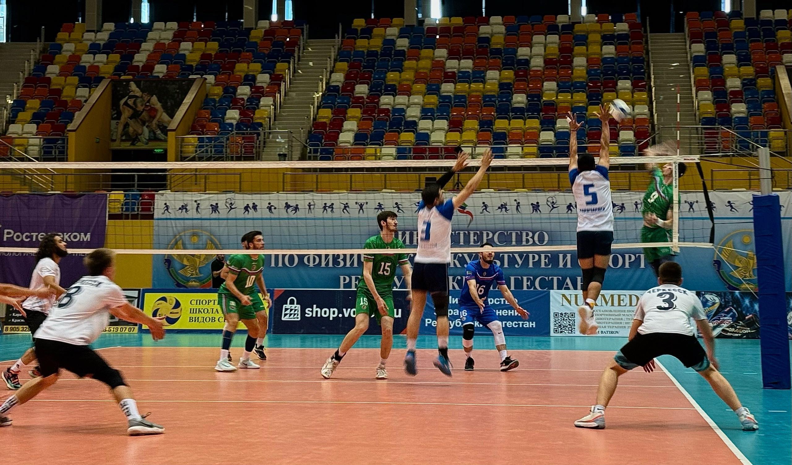 В Дагестане прошел масштабный Открытый кубок СКФО по волейболу