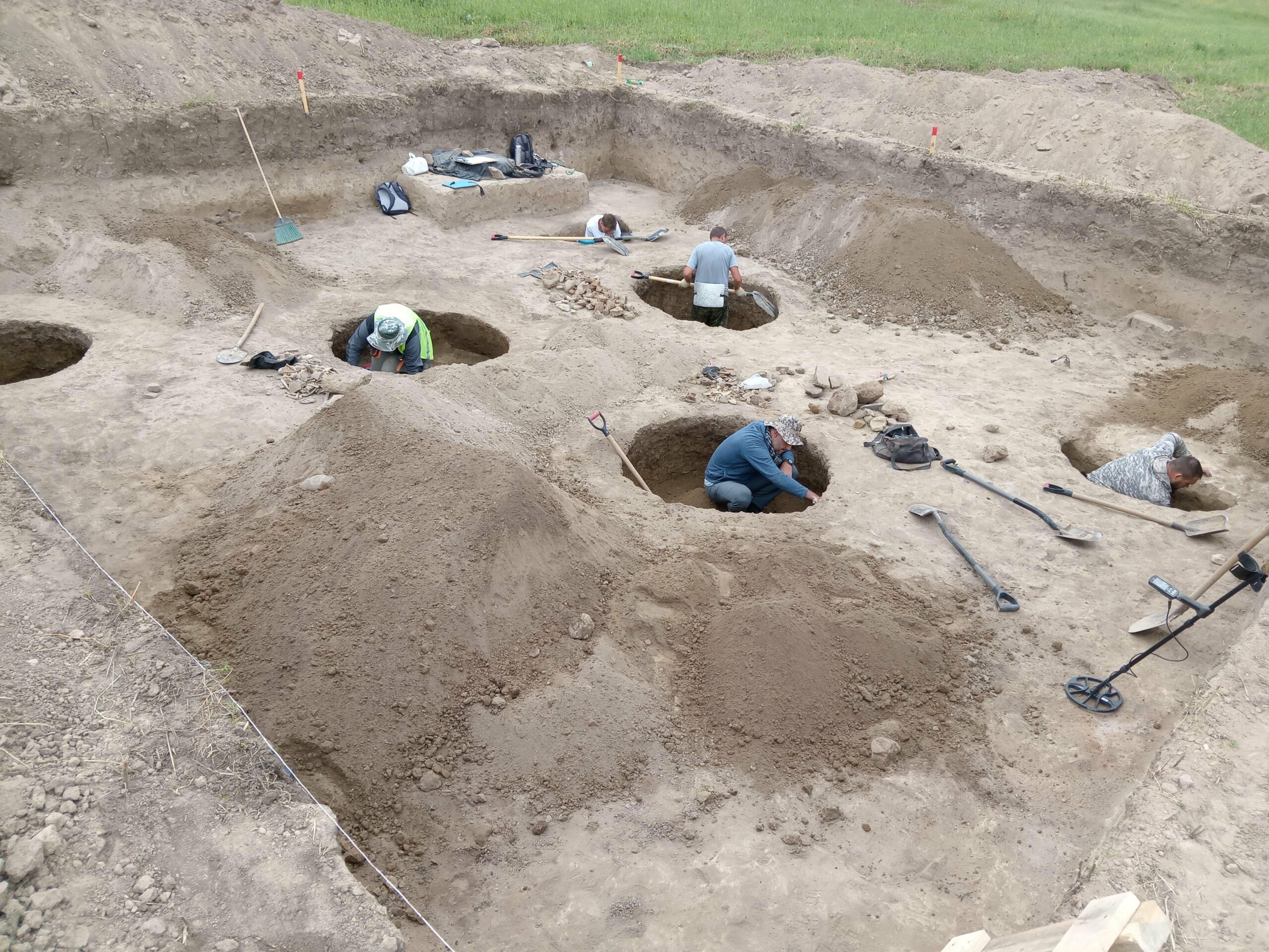 На строящемся обходе Дербента найдены артефакты ранней бронзы Дагестана