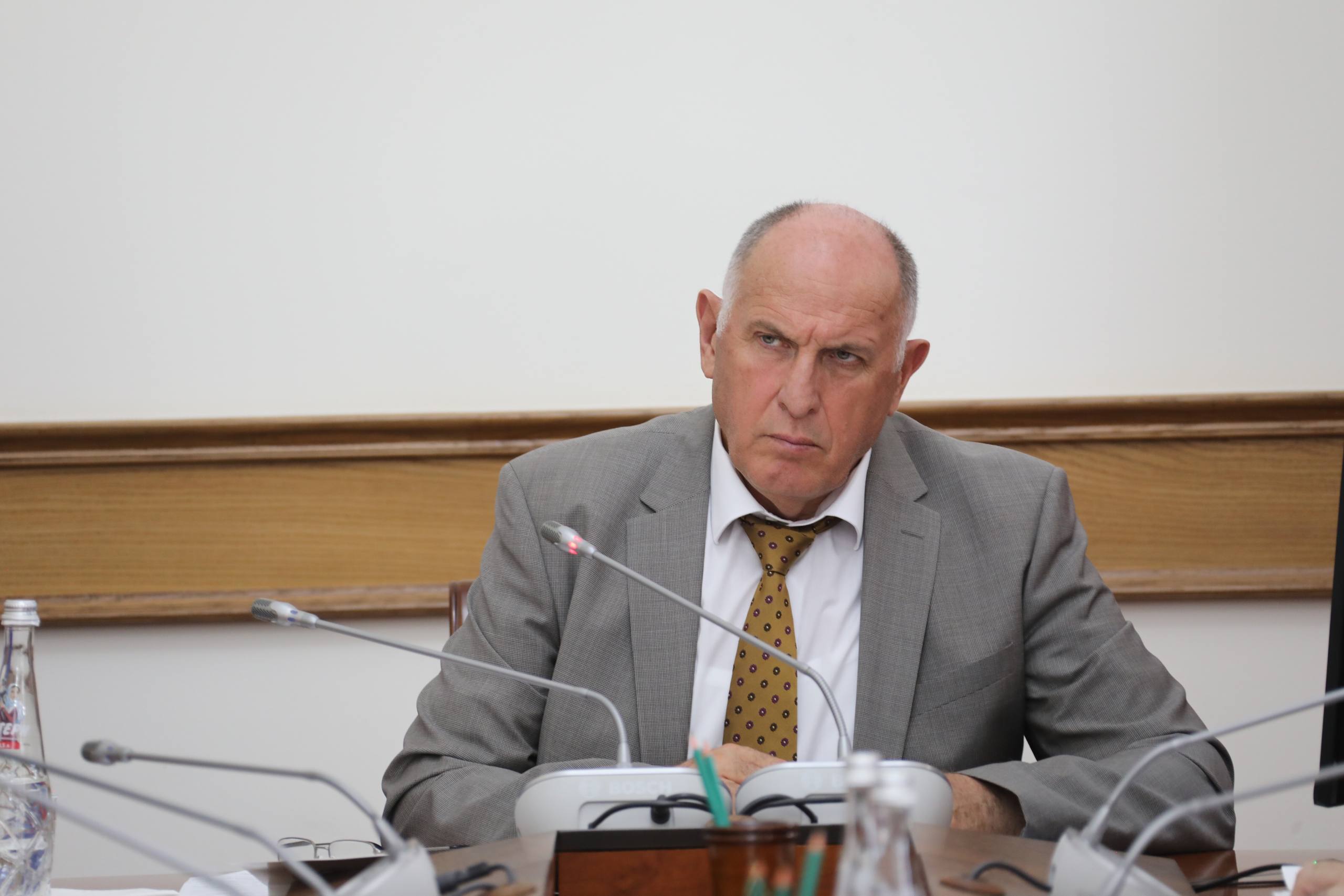 Правительство Дагестана потребовало от главврачей срочно сократить долги медучреждений