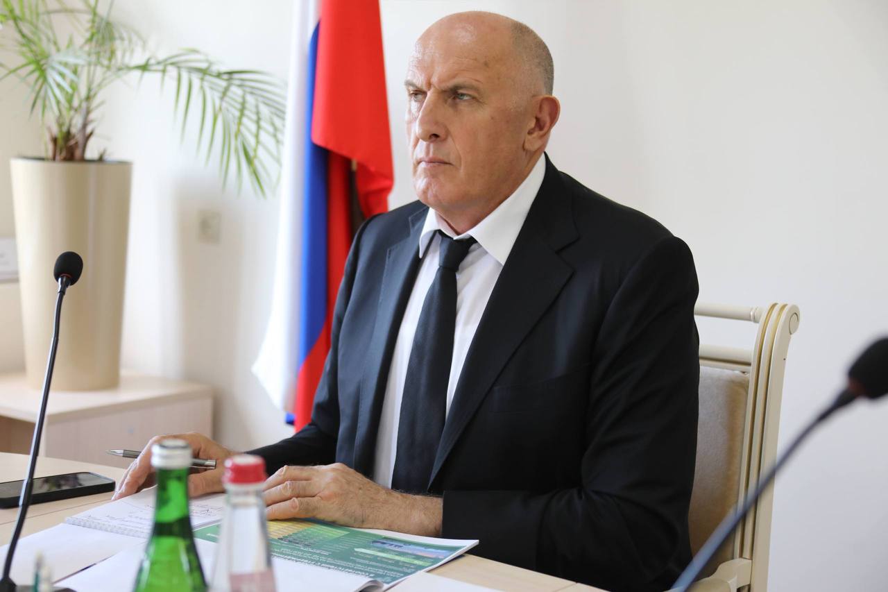 Абдулмуслим Абдулмуслимов посетил управление Дагмелиоводхоза в Махачкале