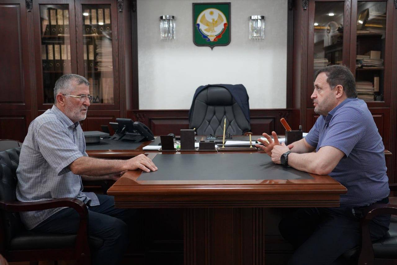 Глава Хасавюрта встретился с участником СВО Хабибулой Мусалаевым