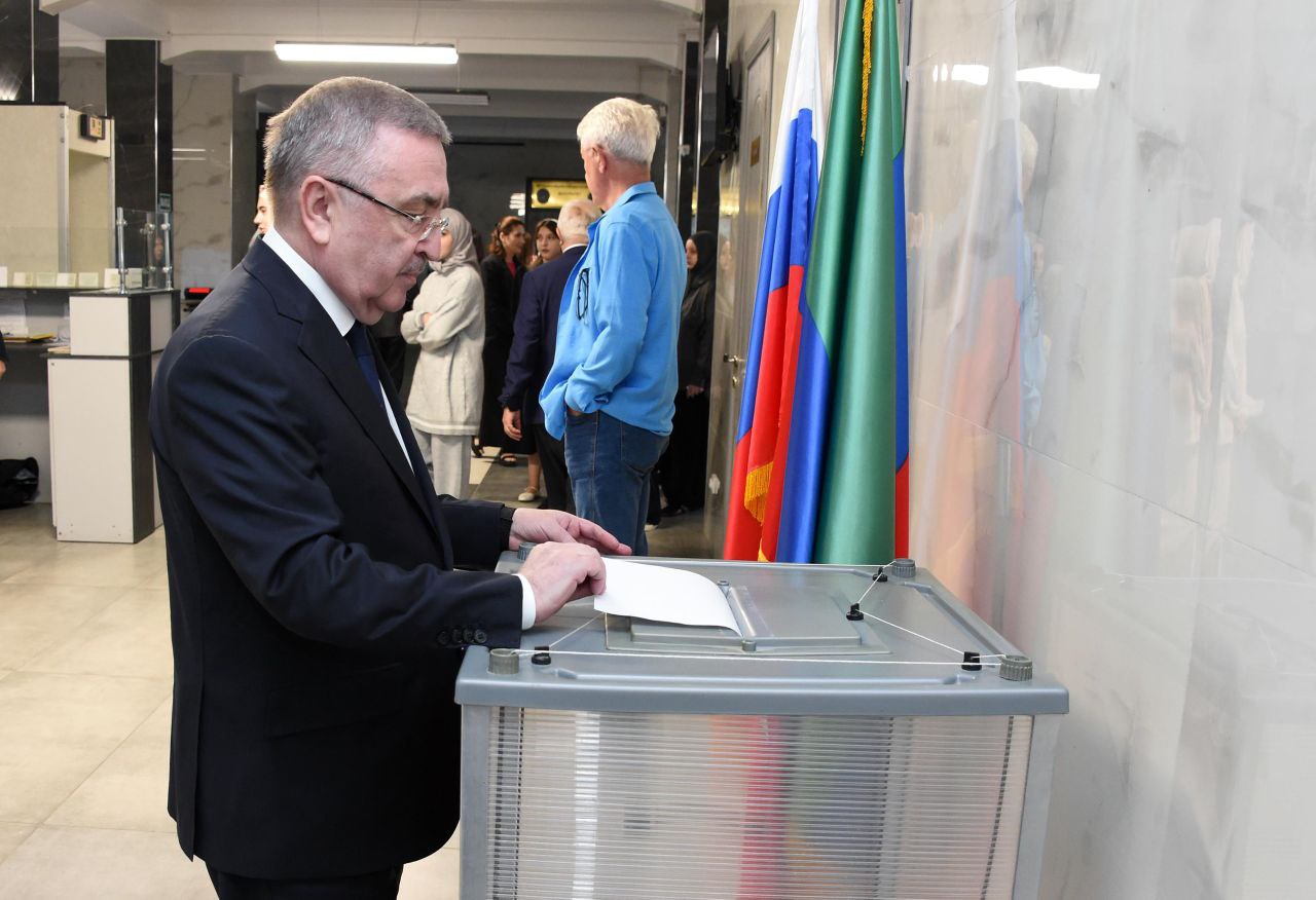 Первый вице-спикер парламента Дагестана принял участие в выборах в Махачкале