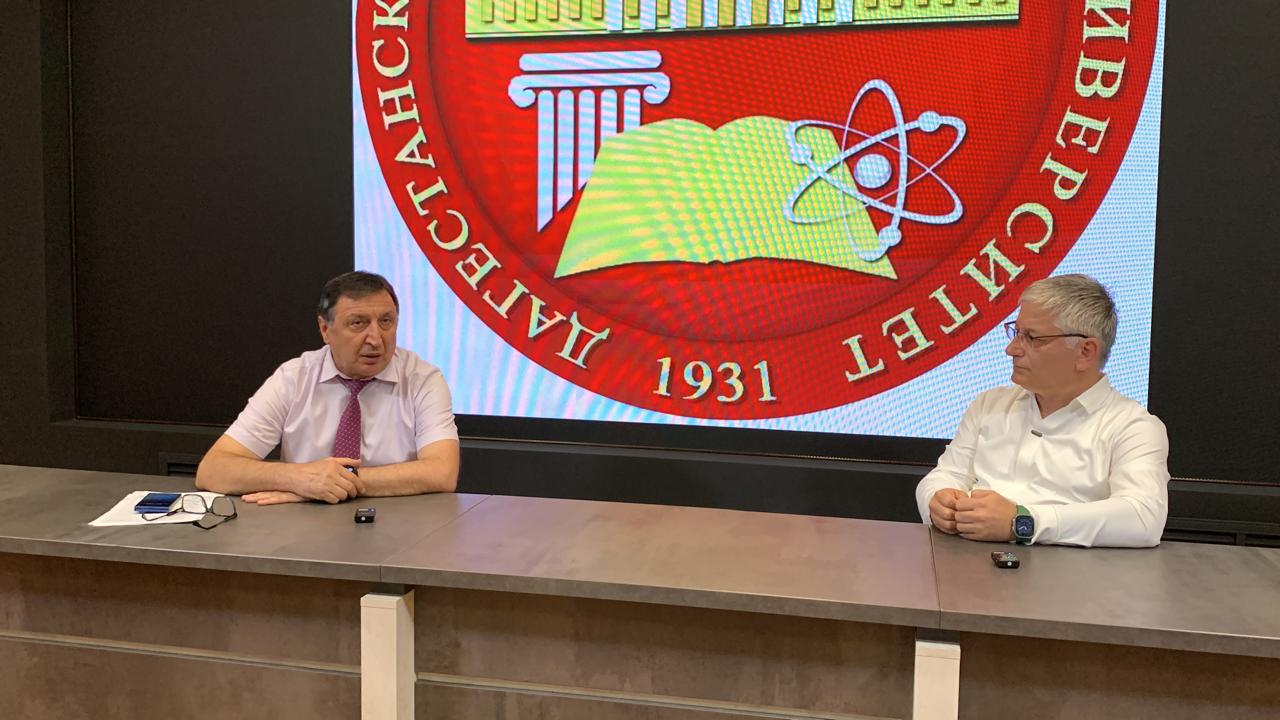 Ректор ДГУ Муртазали Рабаданов рассказал о прошедшей приемной кампании