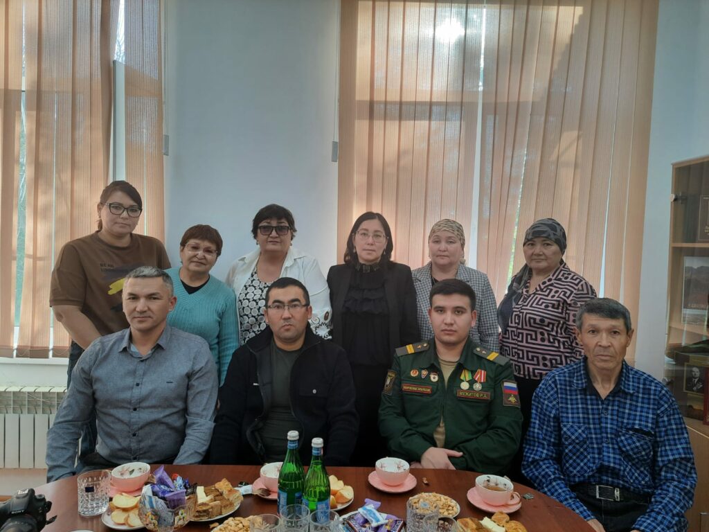 Коллектив газеты «Голос степи» провел встречу с участниками СВО и главой с. Терекли-Мектеб