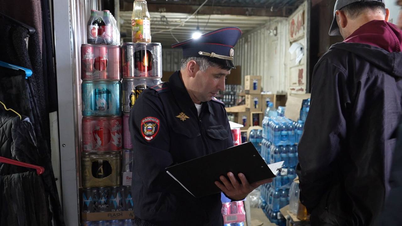 В Махачкале усиливают борьбу с нелегальной торговлей на Цумадинском рынке