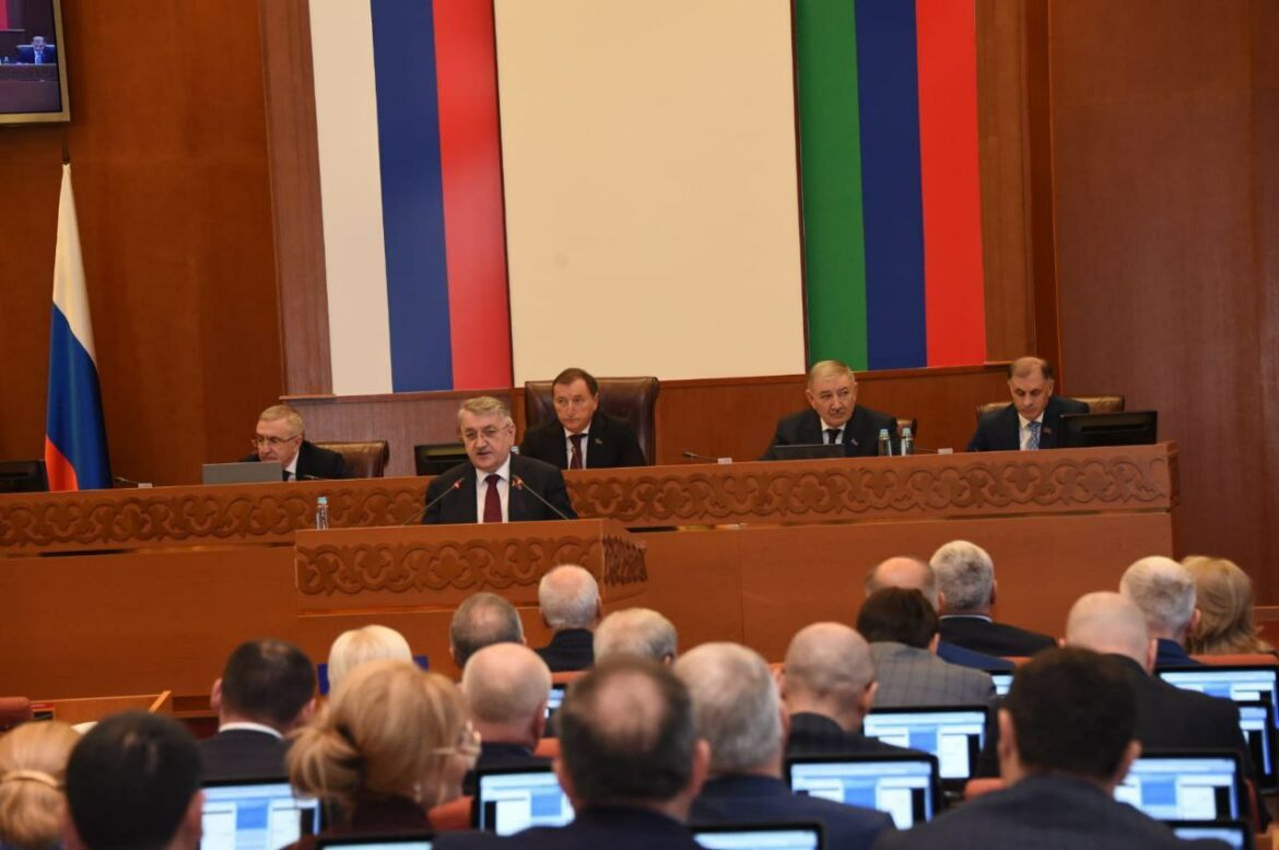 Депутата дагестанского парламента лишили мандата из-за нарушений в сфере противодействия коррупции