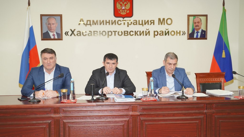 В Хасавюртовском районе обсудили ход осенней призывной кампании