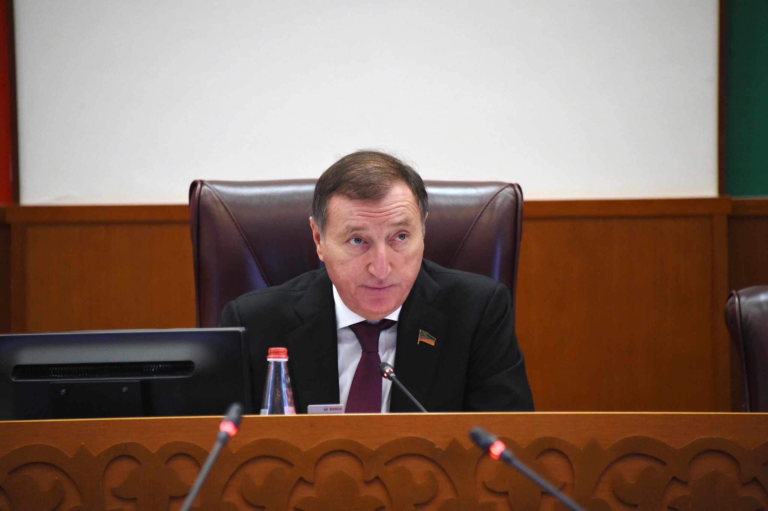 Спикер парламента Дагестана Заур Аскендеров: «Настоящее единство рождается на местах, в общении с людьми»