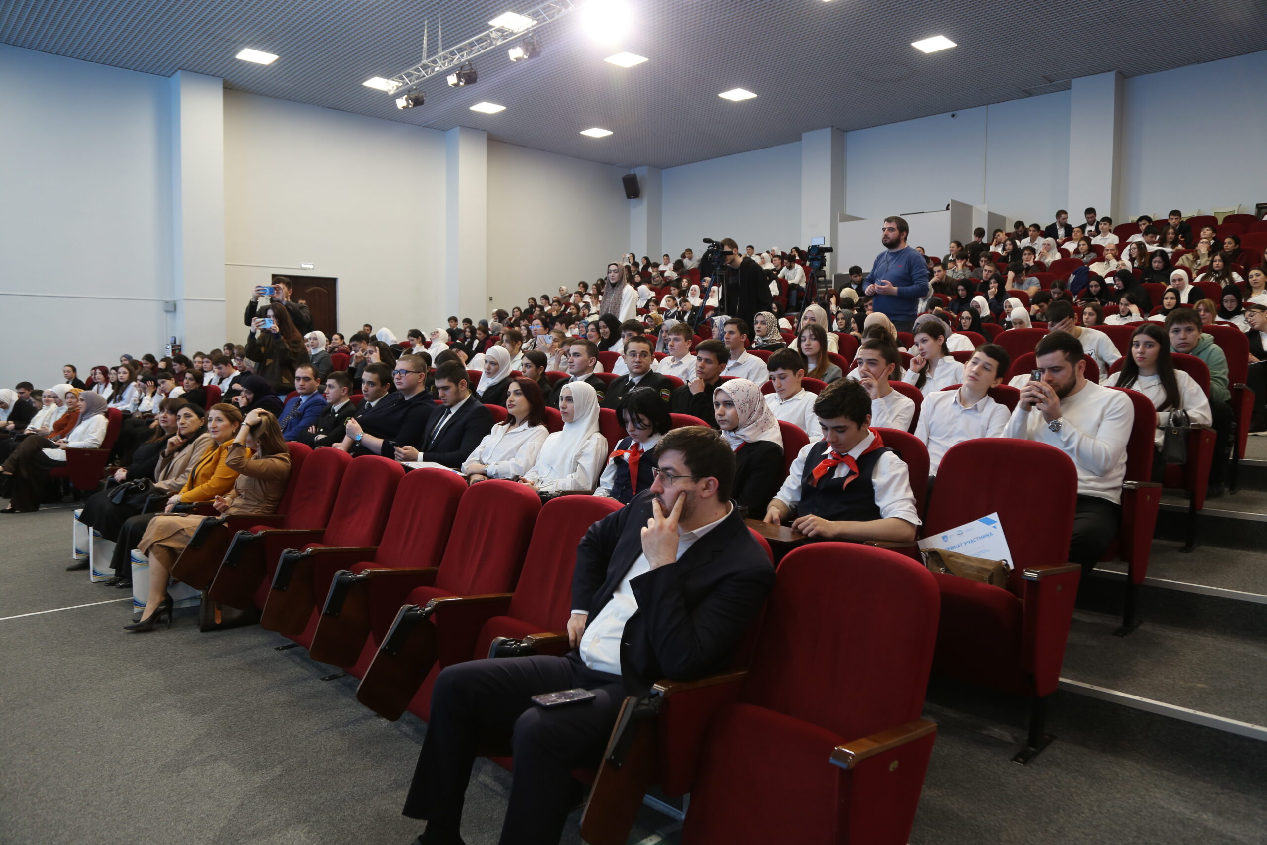 Правовое просвещение молодежи обсудили в Махачкале