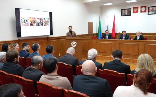 В Махачкале прошло общественное обсуждение дизайн-проекта будущего Дома молодёжи