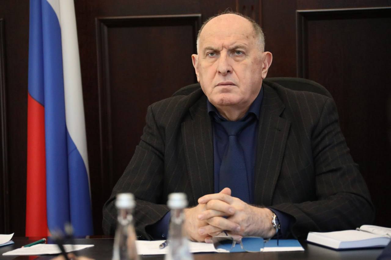 Абдулмуслимов принял участие в заседании Госкомиссии по противодействию незаконному обороту промышленной продукции