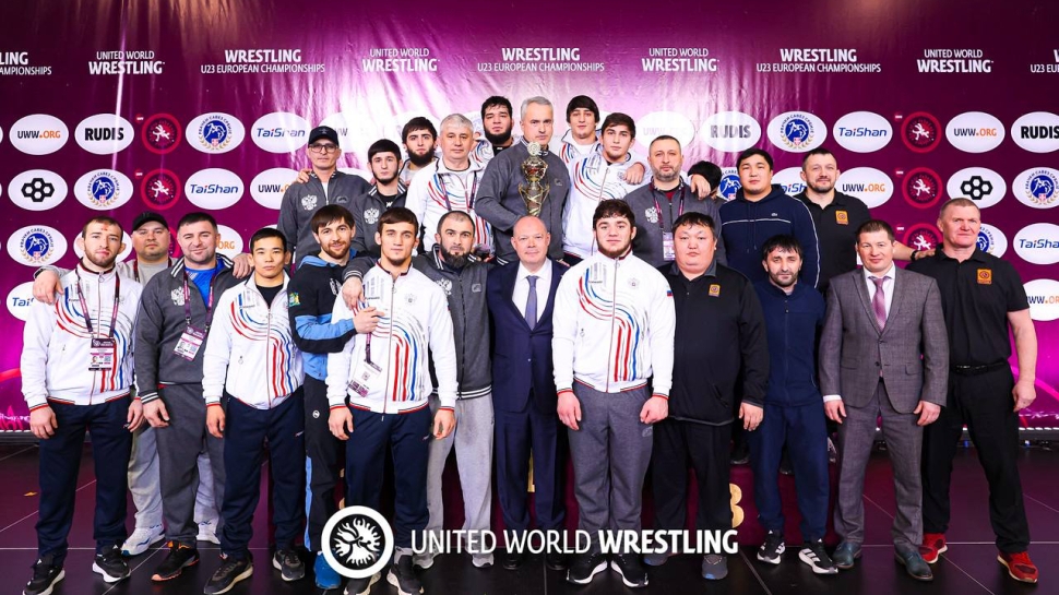 Дагестанские вольники забрали половину золота молодежного первенства Европы U-23