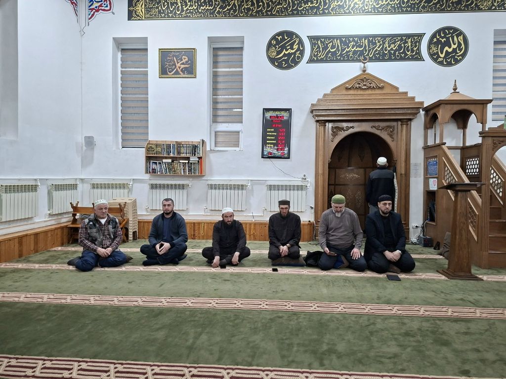 В Докузпаринском районе семья Керимовых провела благотворительный ифтар для жителей села Усухчай