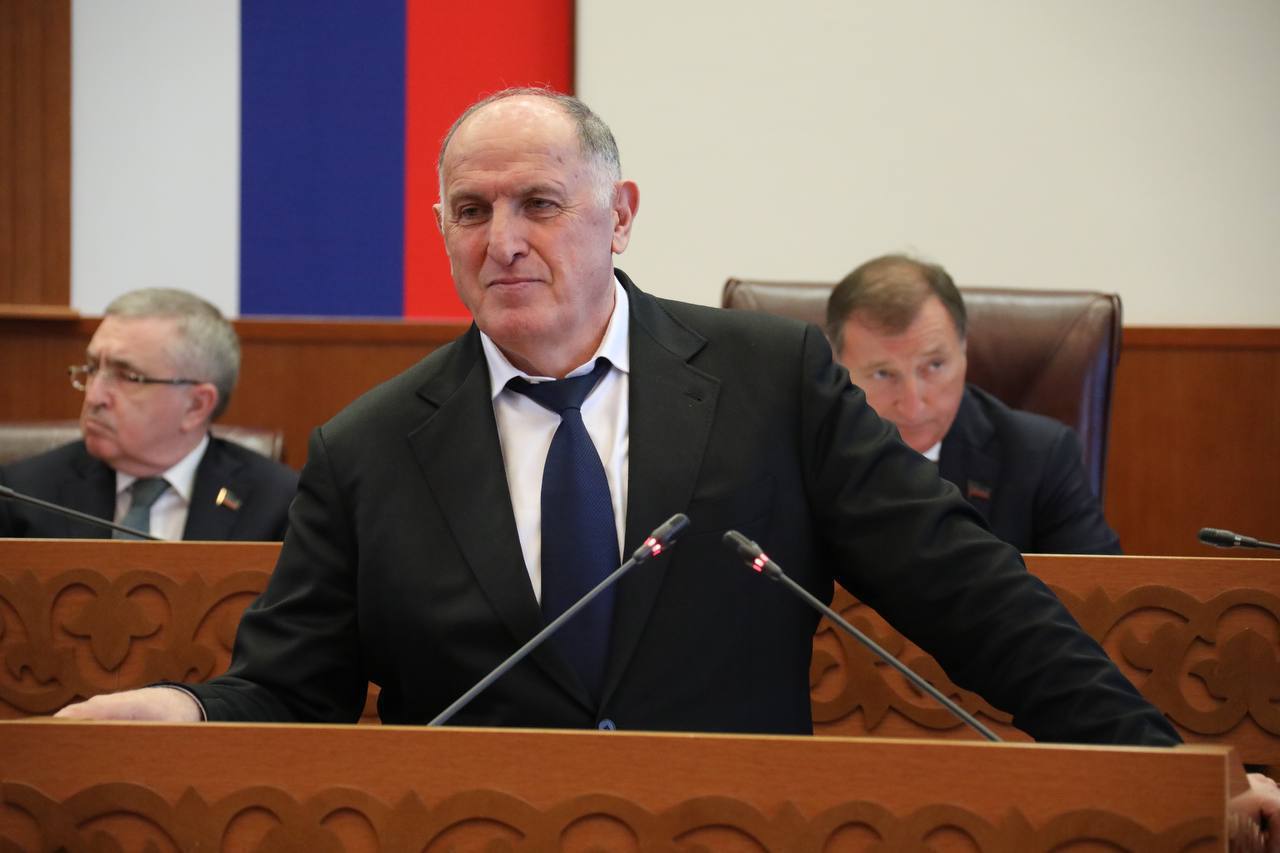 Правительство Дагестана отчитается о работе за 2025 год на сессии парламента 26 марта