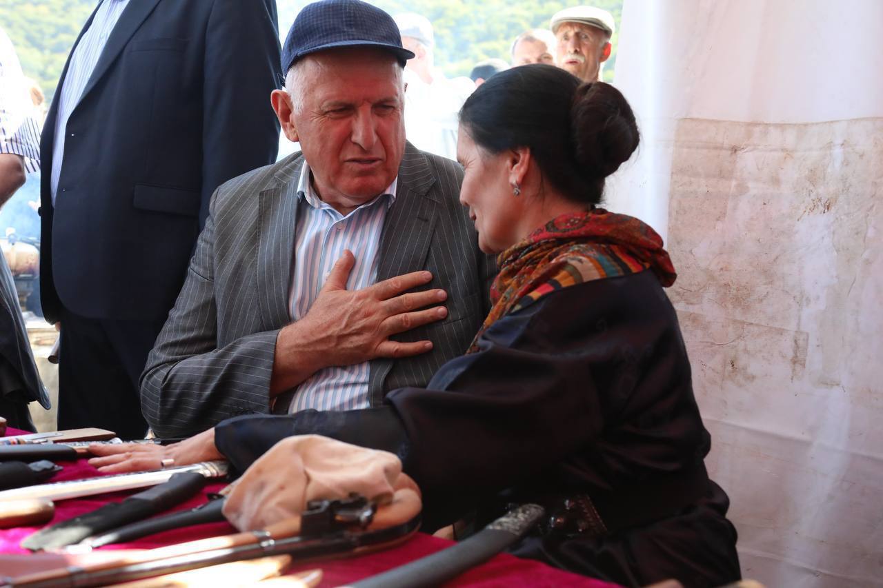 Абдулмуслим Абдулмуслимов поздравил работников культуры Дагестана с профессиональным праздником