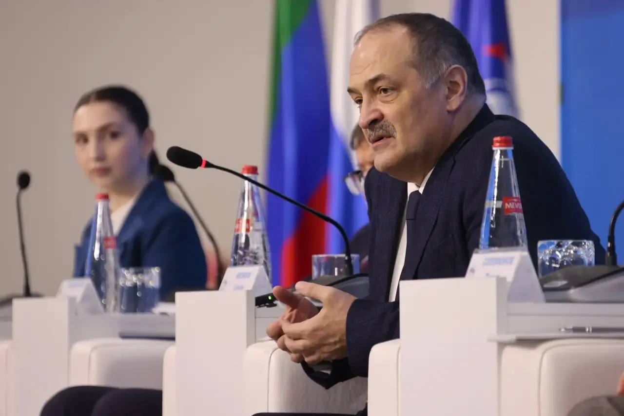 Сергей Меликов предложил усилить военно-патриотическое воспитание и начальную военную подготовку в рамках Народной программы «Единой России»