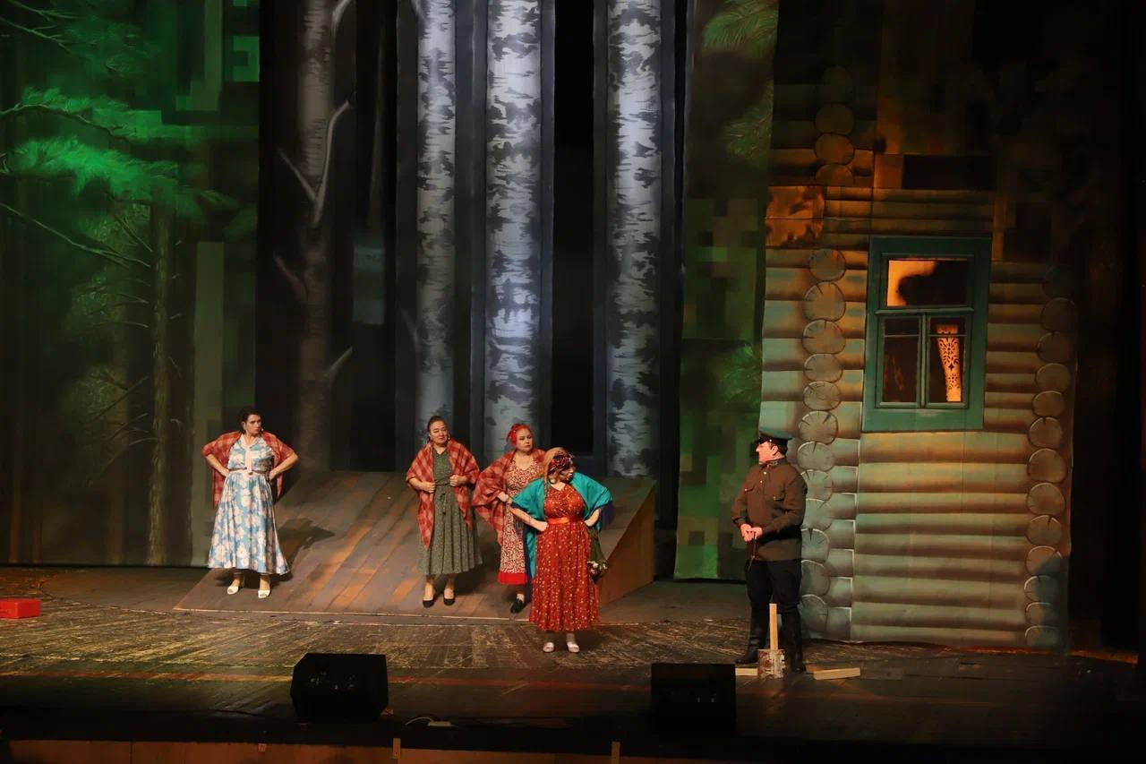 Сергей Меликов поздравил дагестанцев с Всемирным днем театра