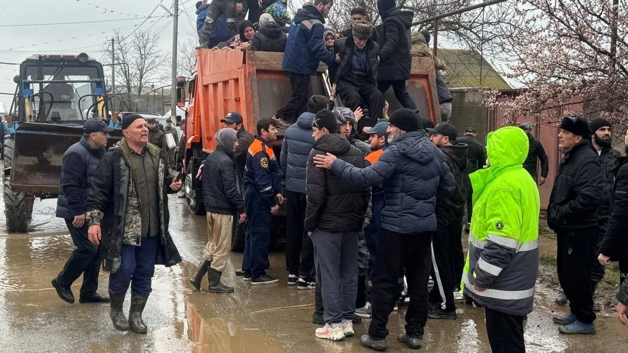 Власти и коммунальные службы Дагестана работают в круглосуточном режиме