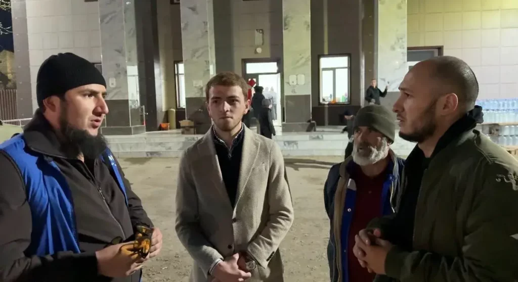 «Замана»: как организована помощь в пострадавшем посёлке Мамедкала — репортаж из оперативного штаба