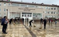 Более 300 сотрудников АГИП Дагестана вышли на субботник в школе №59