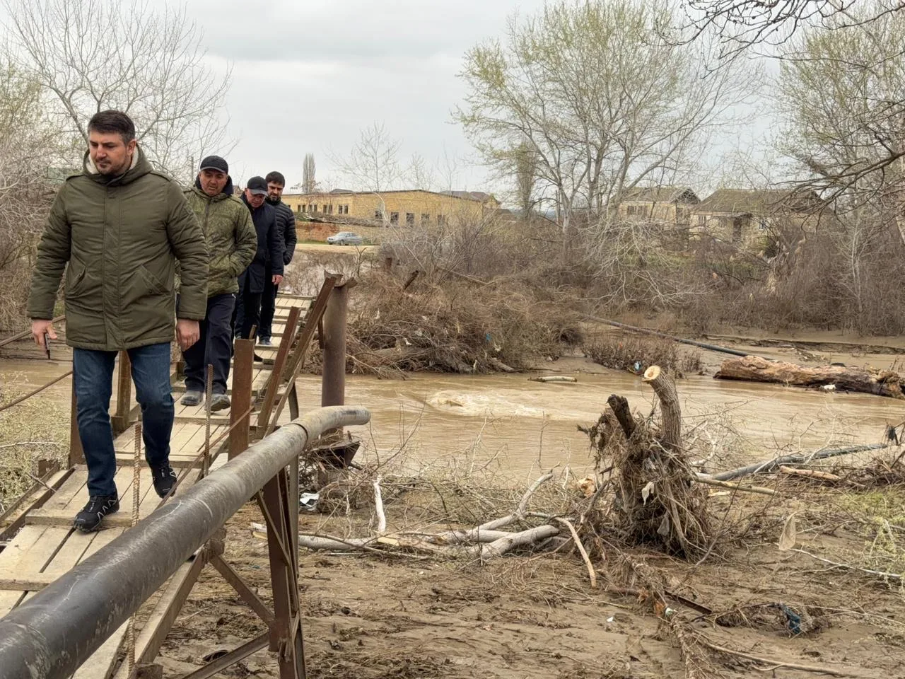 Газовики восстанавливают повреждённые паводками участки в сёлах Дагестана