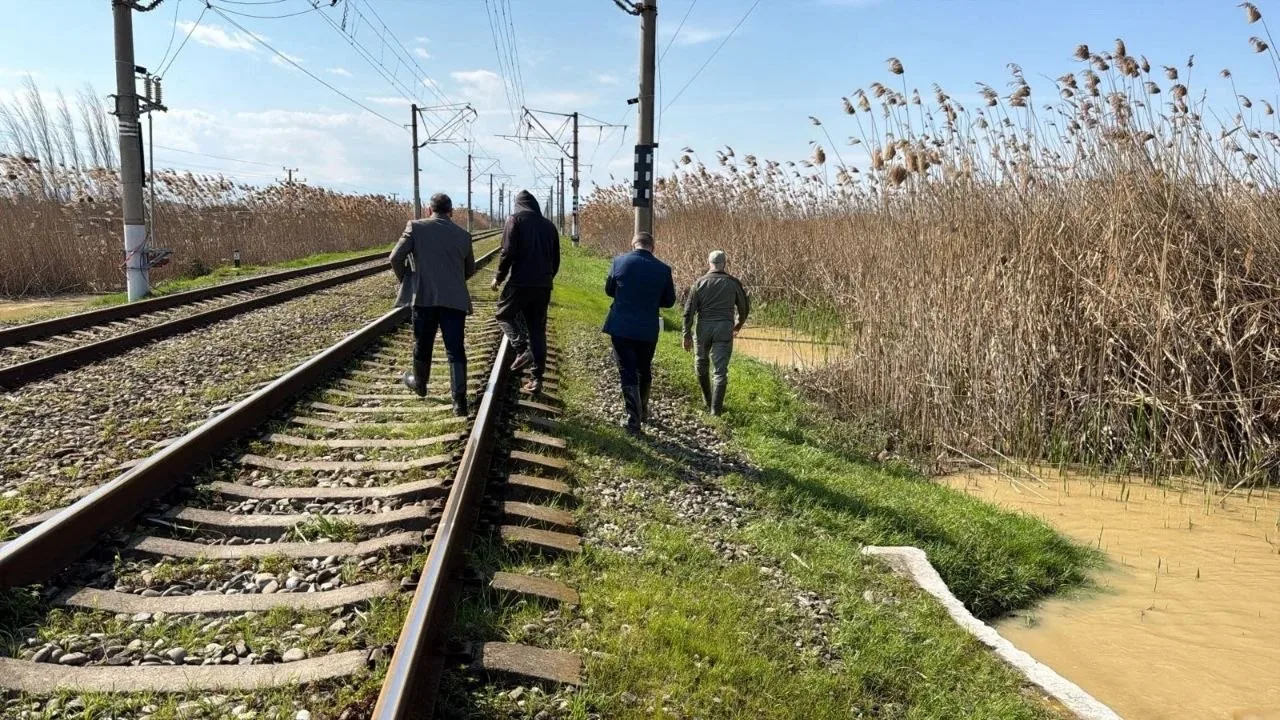 В Дагестанских Огнях устраняют последствия потопа: подтоплено более 70 улиц и 450 домов