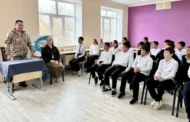 В Ногайском районе участник СВО провёл Урок мужества для школьников