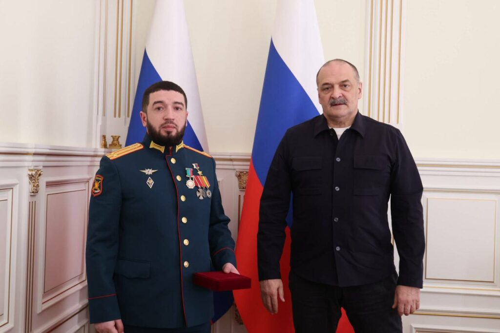 Сергей Меликов вручил орден «За заслуги перед Республикой Дагестан» Герою России Саиду Ибрагимову