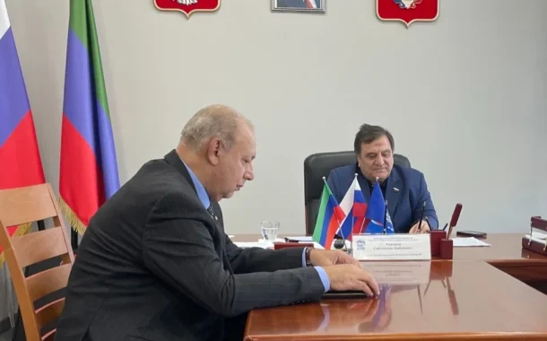 Сайгидпаша Умаханов провел прием граждан: помощь семье пропавшего бойца, вдовам и жителям пострадавших районов