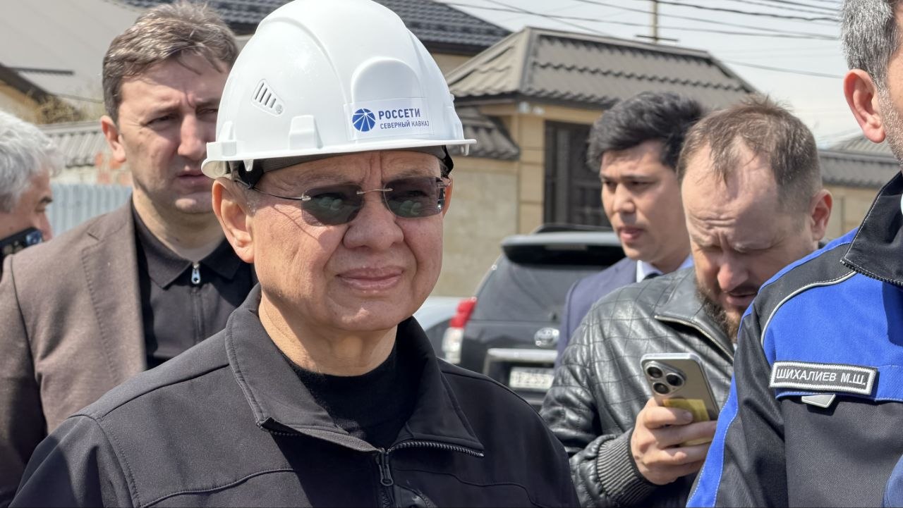 Ирек Файзуллин осмотрел пострадавшие от паводков объекты инфраструктуры в Дагестане