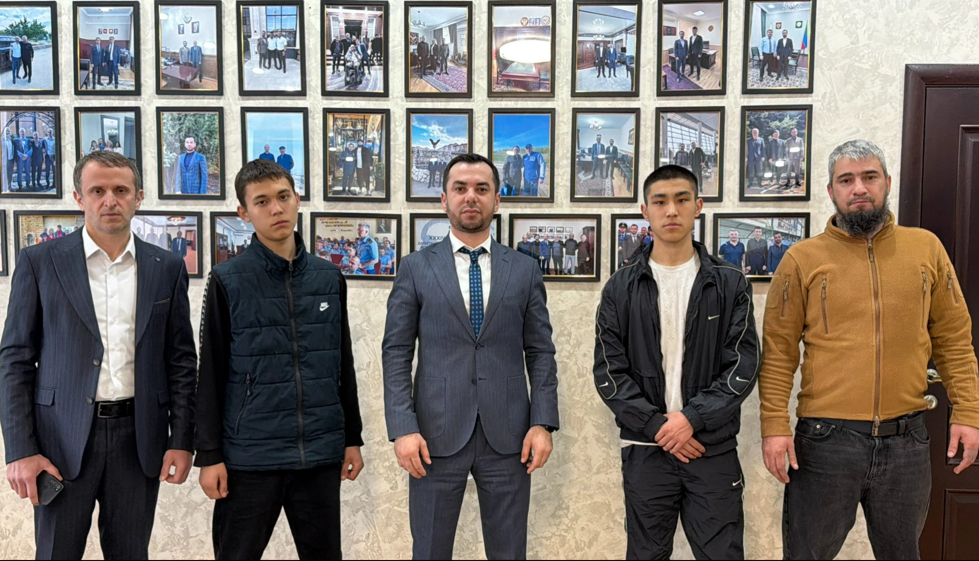 В Южно-Сухокумске проводили добровольцев, заключивших контракт с Минобороны для службы в подразделениях БПЛА