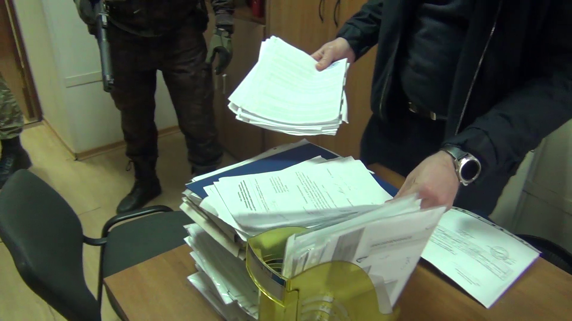 УФСБ: пресечена деятельность должностного лица, совершившего мошенничество