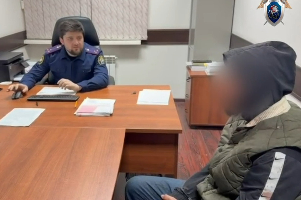 В Махачкале мужчина с ножом ранил двух врачей в больнице