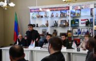 В Каспийске прошла ярмарка вакансий для ветеранов СВО: их приглашают в школы