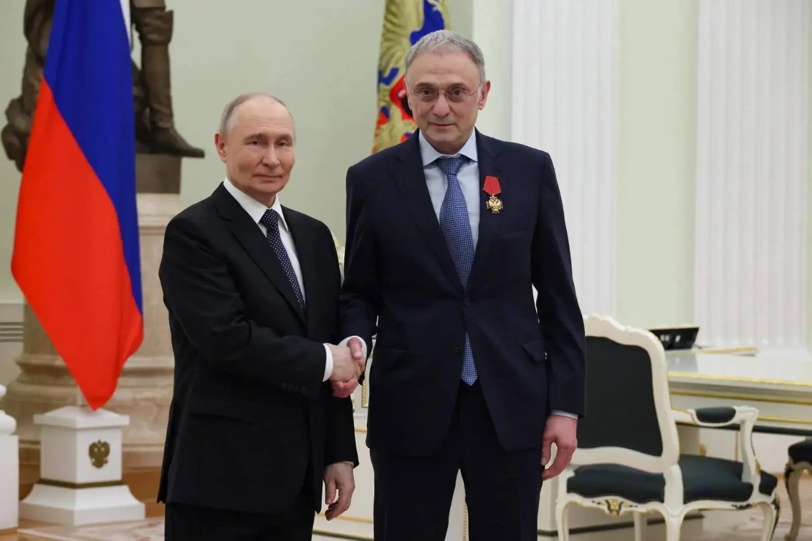 Путин вручил Керимову орден «За заслуги перед Отечеством»