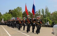 В Каспийске прошёл Парад Победы с участием воинских соединений и современной техники