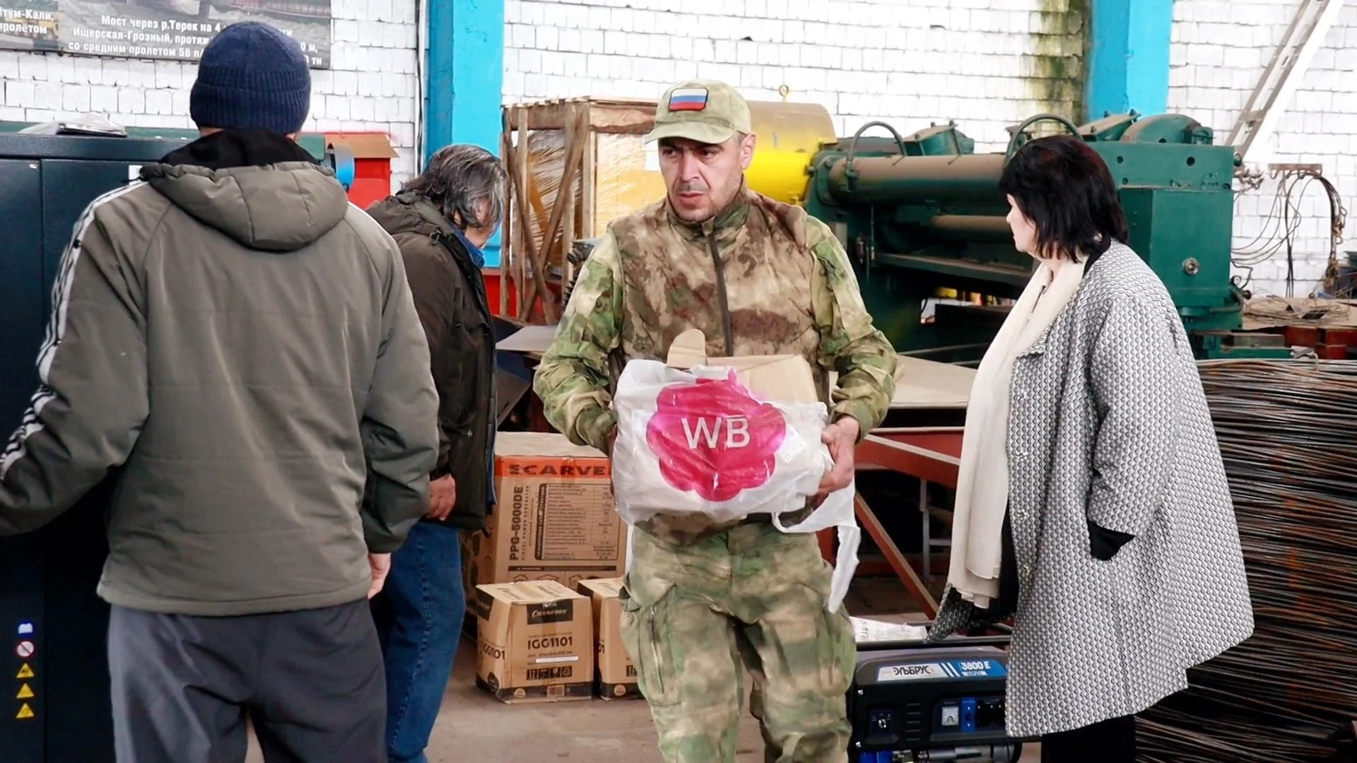 Депутат Гаджи Биярсланов передал гуманитарную помощь участникам СВО на Запорожском направлении